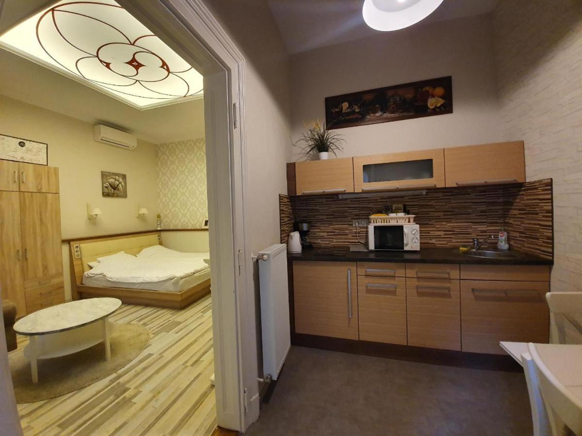 In Ii. Apartmán
